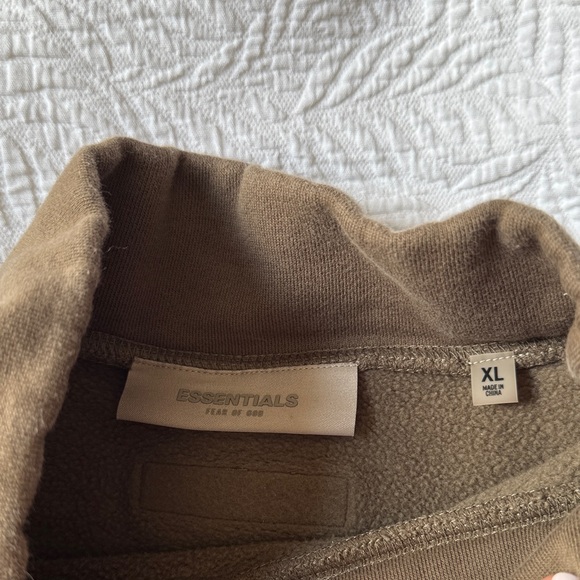 Essentials FOG Brown Sweatshirt - Picture 3 of 3